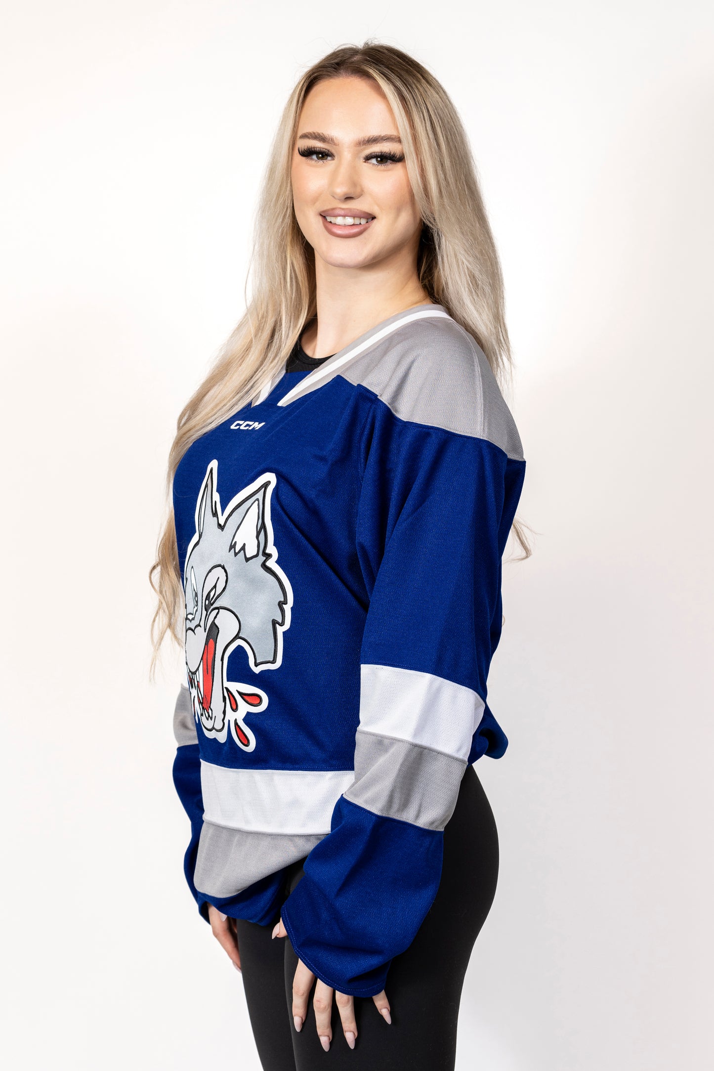 Wolves Replica Jersey