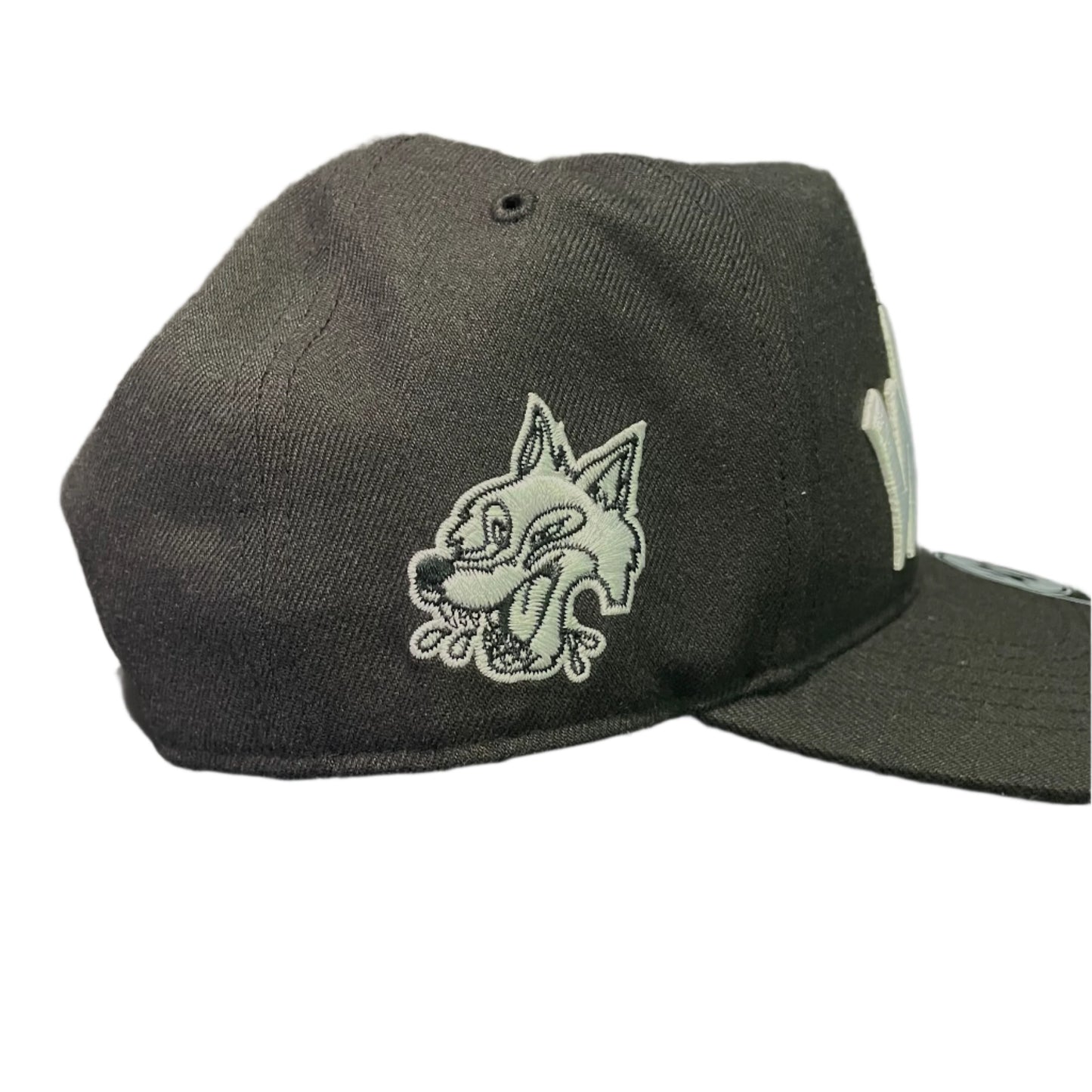 Wolves 47 Hitch Adjustable Hat